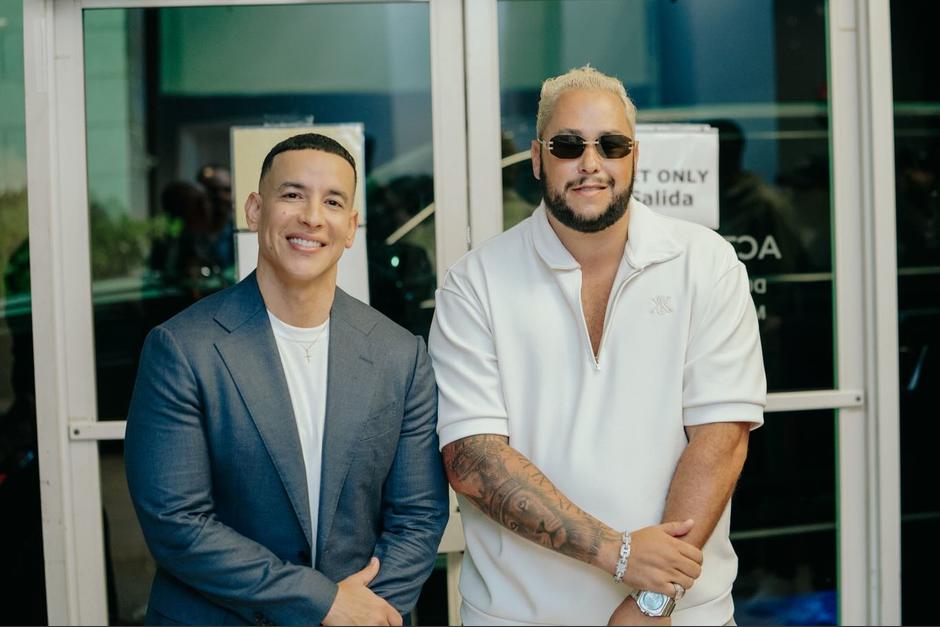 Jay Music compartió imágenes de su encuentro con Daddy Yankee. (Foto: Instagram/Jay Music)