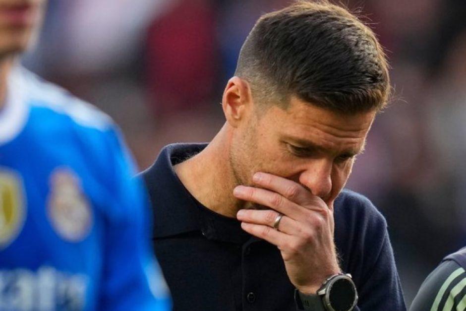 El técnico merengue salió cabizbajo por no encontrar la solución al juego y llevarse la victoria en condición de visita. (Foto: Redes sociales)