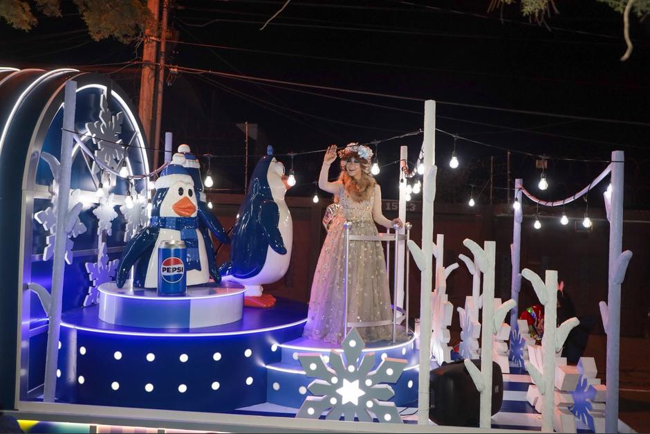 El desfile llegó este viernes a la zona 5. (Foto: Oscar Rivas/Nuestro Diario)