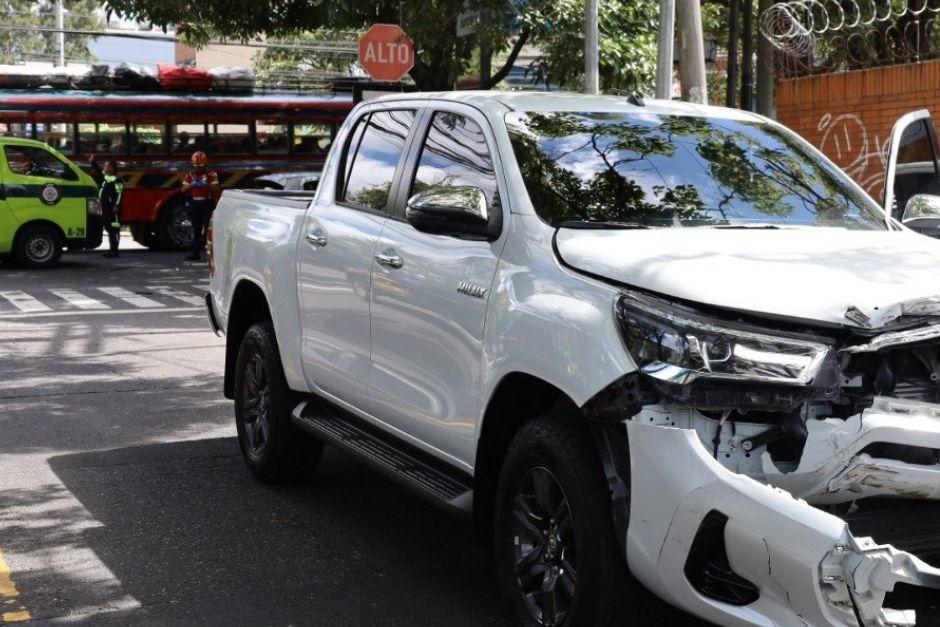 Tras el impacto, Bomberos Municipales acudieron a brindar asistencia. (Foto: Bomberos Municipales)