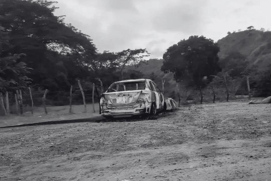 Tres hombres fueron asesinados y localizados junto a un vehículo calcinado en Chuarrancho. (Foto: Cortesía)