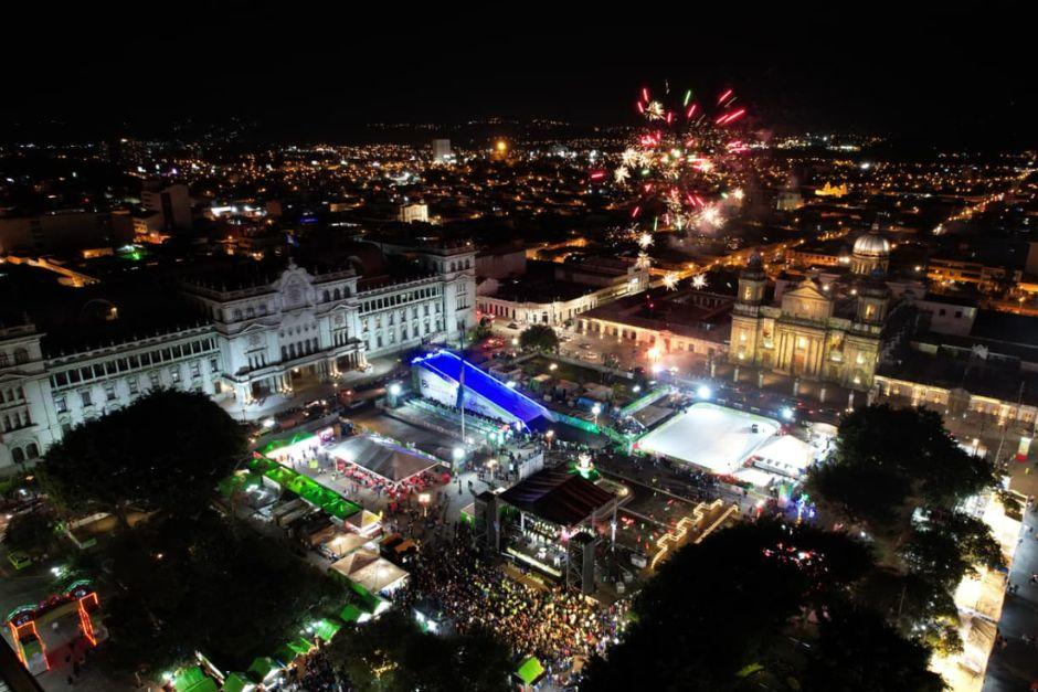 En su primera noche de apertura, el festival recibió cientos de visitantes. (Foto: Wilder López)