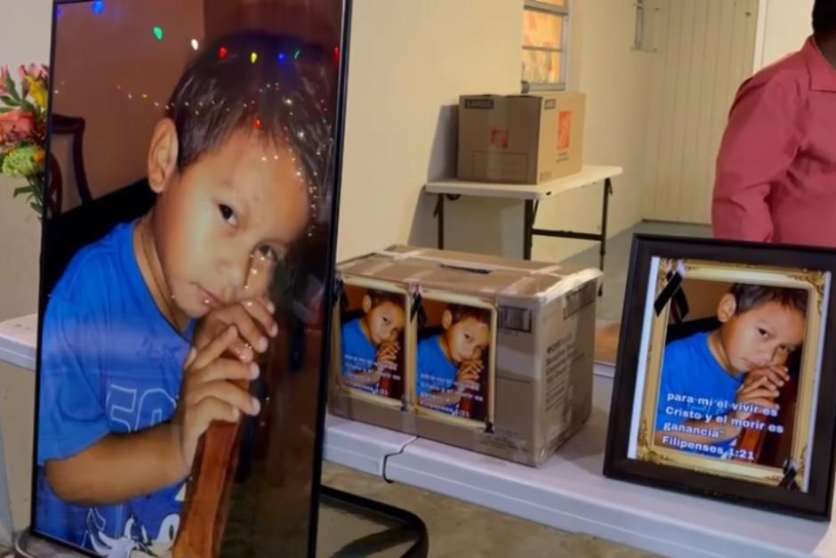 Imágenes de la vigilia por la muerte de Carlos Andrés, el niño guatemalteco arrollado en Florida. (Foto: Captura de pantalla del video de Carlos Mahecha)