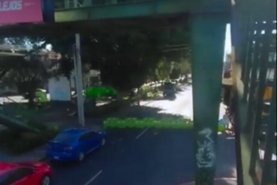 Las autoridades recomiendan a los conductores tomar precauciones ante los contratiempos viales sobre el sector. (Foto: PMT) 