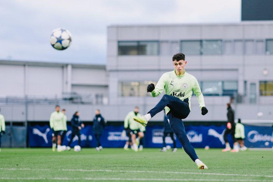 Phil Foden será pieza clave en ataque para los citizens en un partido que podría darles el liderato en caso de victoria. (Foto: M. City)