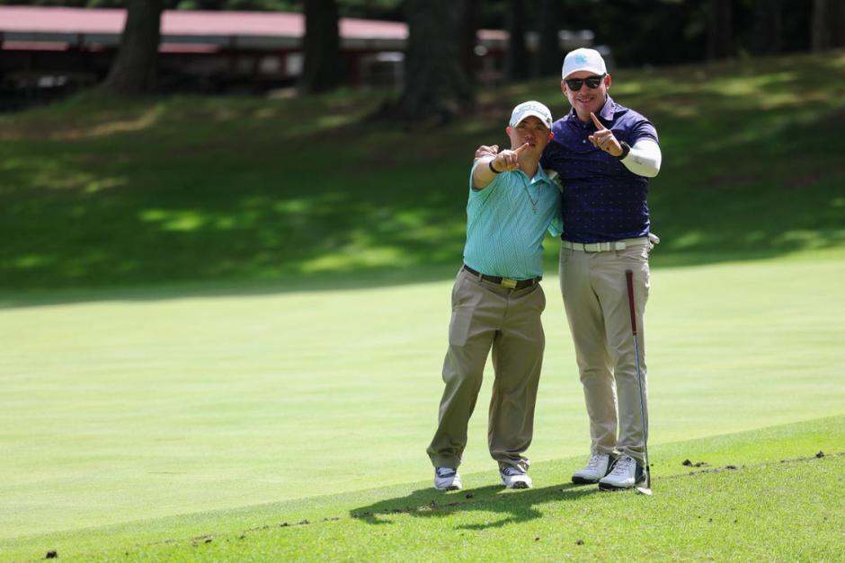 Los jugadores Ted Kim y Nery Reyes, se hicieron con el triunfo en la categoría de Golf Unificado, que se realizó en Hacienda Nueva. (FOTO: Saulo López – ASOGOLF)