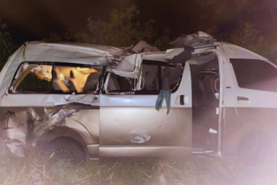 Tras el impacto se reportan siete personas heridas y trasladadas a un centro hospitalario. (Foto: Jorge Sente/Nuestro Diario)