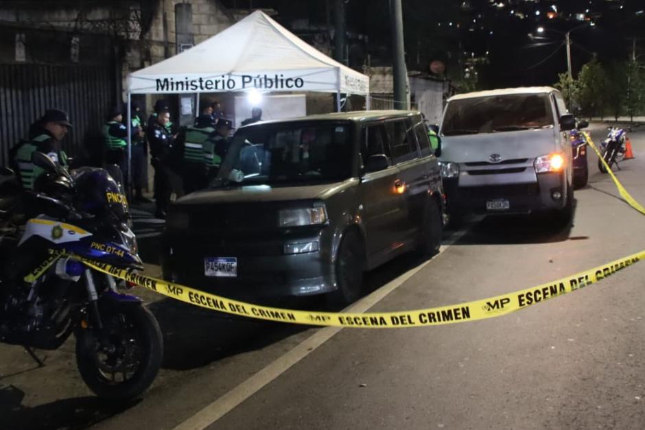 Autoridades incautaron droga que era transportada en un taxi pirata. (Foto: Mingob)