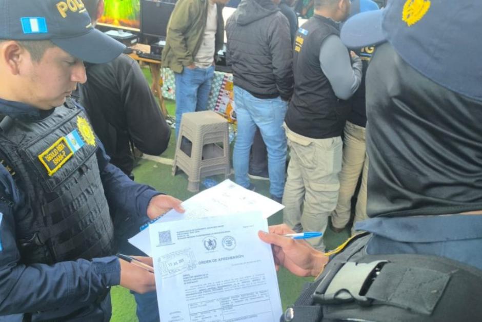 Durante el censo de reos se identificaron con los equipos biometricos a identificaron a 652 reos del Barrio 18 (Foto: PNC)