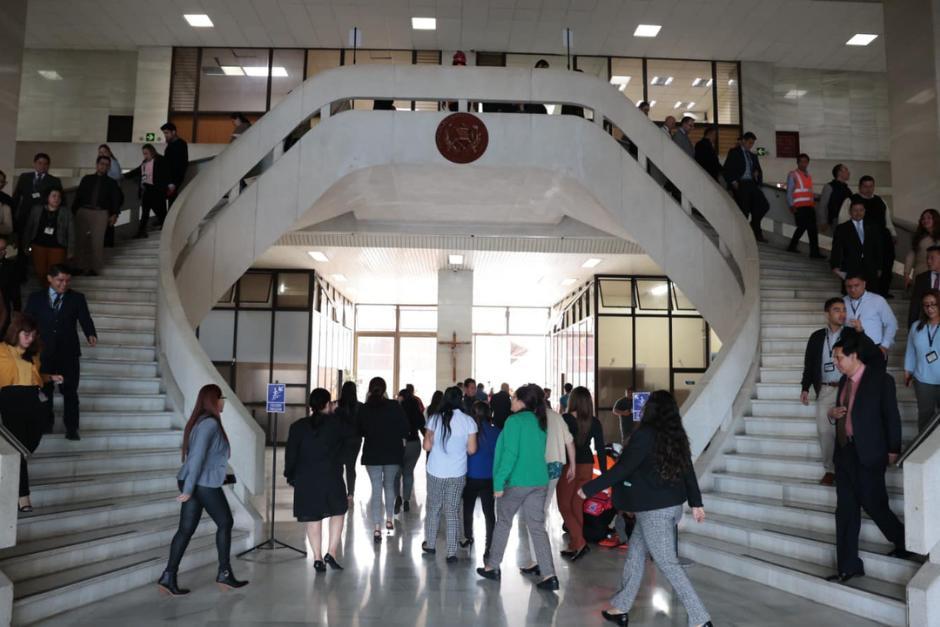 Los trabajadores del OJ tendrán una licencia con goce de salario para el día en que recibirán el regalo. (Foto: Archivo/Soy502)