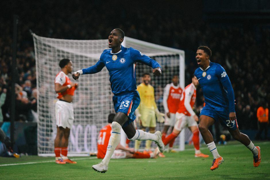 Los blues lograron sacarle un punto al Arsenal en un derbi londinense muy igualado en Stamford Bridge. (Foto: CFC)