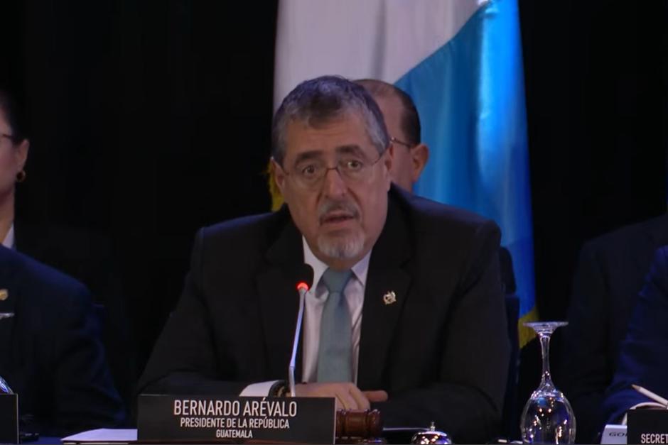 El mandatario reconoció que hay una crisis provocada por la fuga de 20 reos de alta peligrosidad. (Foto: SCSP / Soy502)