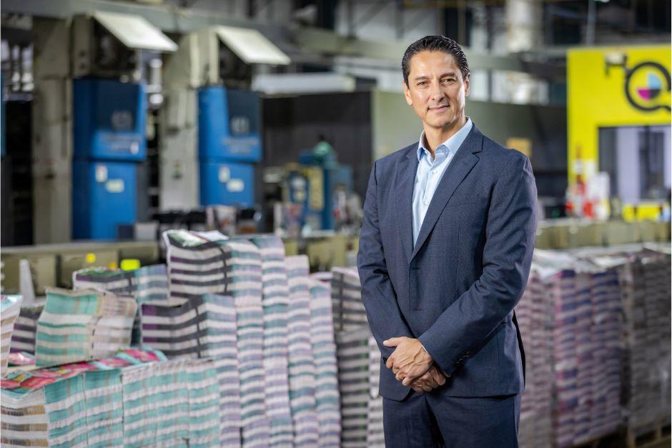 Edward Quirin, presidente de Quality Group, se llevó el galardón de Gerente del Año, entregado por la Asociación de Gerentes de Guatemala. (Foto: AGG) 