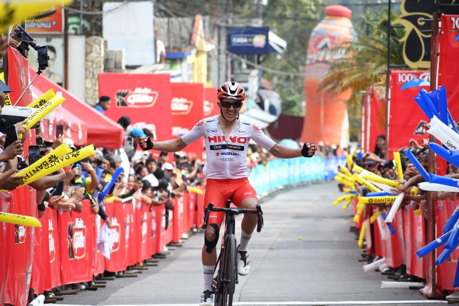 Nicolás Paredes dio una clase magistral de como ascender y se quedó con la tercera etapa. (Foto: Rudy Martínez / Nuestro Diario)