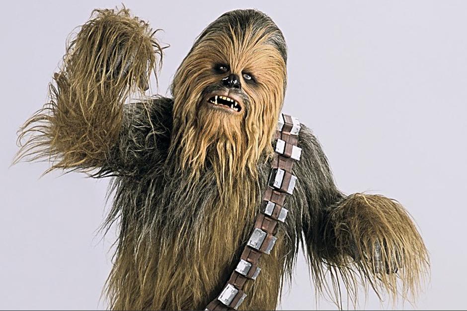 Chewbacca puede robarle el lugar a Santa Claus en tu sala. (Foto: X)