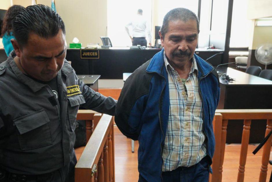 La jueza Abelina Cruz resolvió enviar a juicio a Morales García por los delitos de ejecución extrajudicial en grado de complicidad y falso testimonio. (Foto: Wilder López/Soy502)