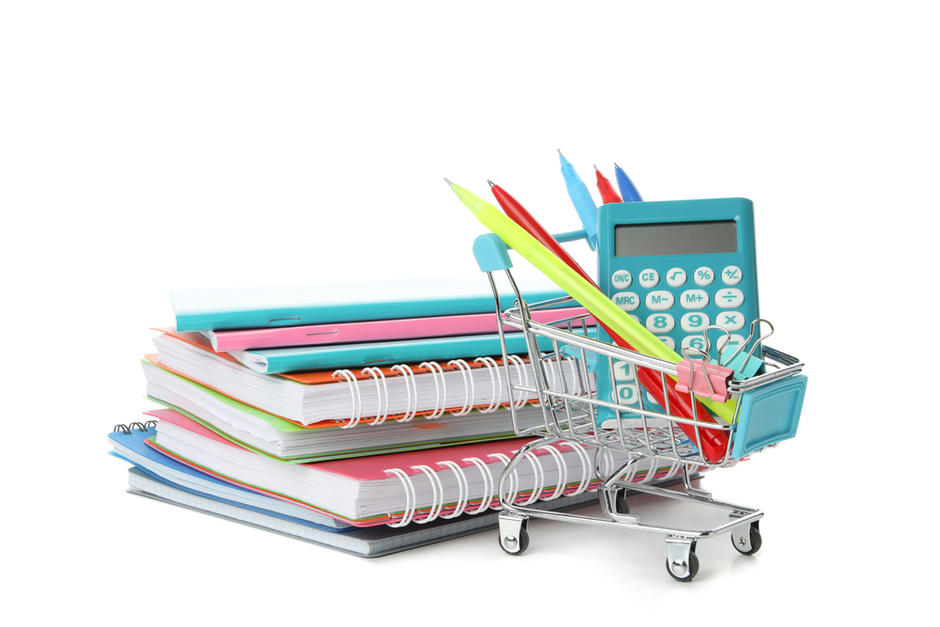 El contenedor llevaba miles de productos de belleza y librería. (Foto: Shutterstock)
