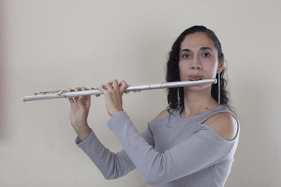 Gabriela Corleto Orantes tiene 41 años y ha dedicado más de 20 años a la Orquesta Sinfónica Nacional de Guatemala. (Foto: Sandra Sebastián/Colaboradora)