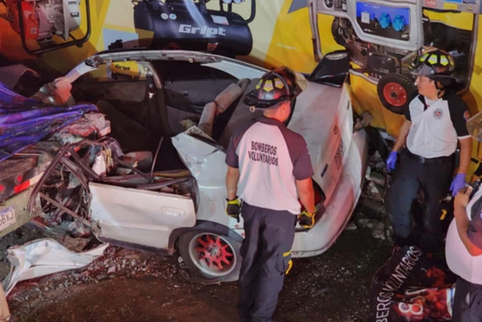 Los primos se dirigían a su vivienda al momento del accidente. (Foto: Bomberos Voluntarios) 