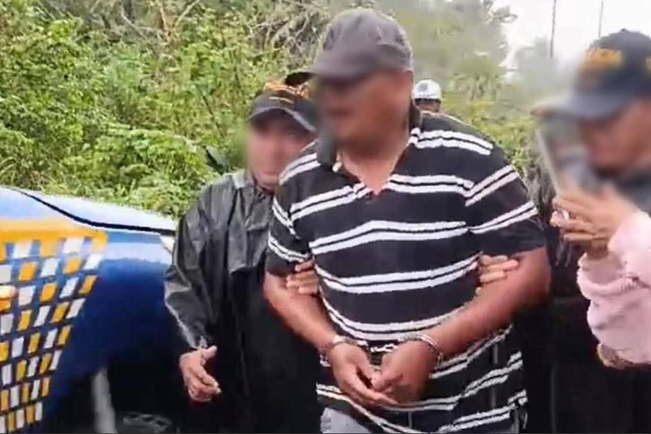 El piloto de la unidad de transporte colectivo fue consignado por las fuerzas de seguridad. (Foto: Redes sociales / Soy502)