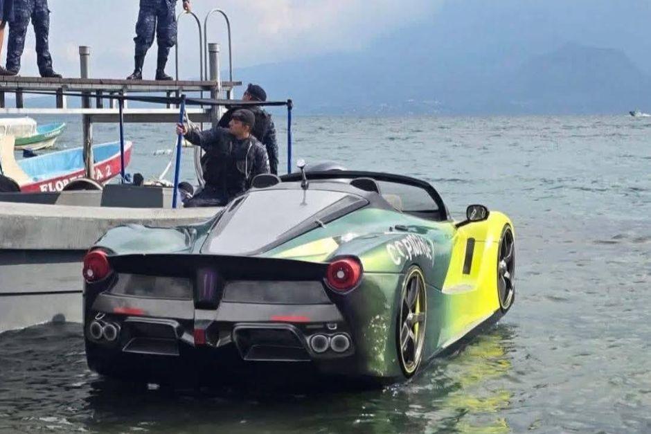 De este vehículo acuático saltó Jesler Palacios. (Foto: Archivo/Soy502)