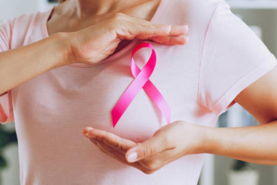 El compromiso es ofrecer una atención integral que trascienda el tratamiento del cáncer. (Foto ilustrativa: iStock)