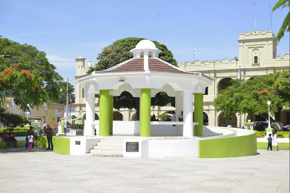 El quiosco ha sido un lugar especial para la realización de actos protocolarios importantes en Jutiapa. (Foto: Owens Humberto Rizo)