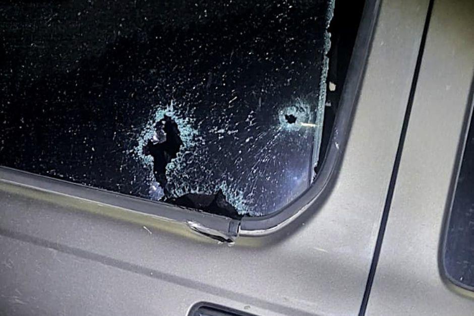 La víctima se conducía en su vehículo cuando fue atacada a balazos. (Foto: Redes sociales)