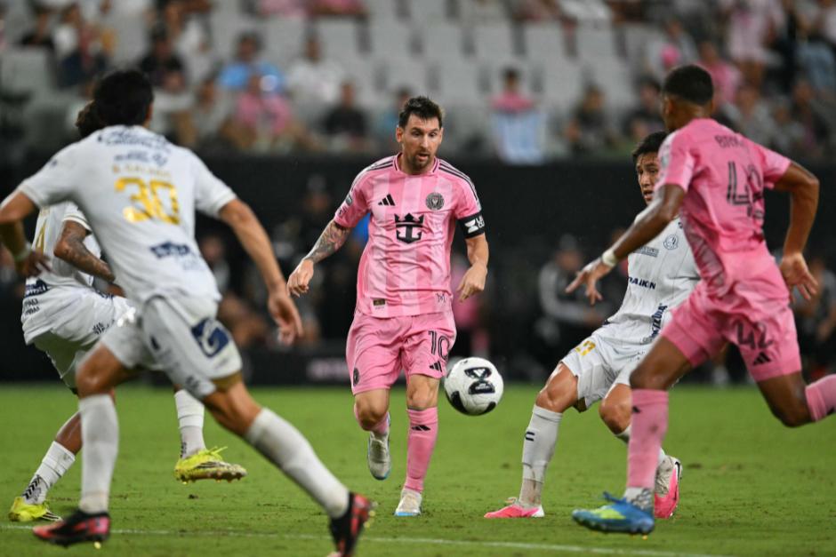 Messi consiguió dos goles y una asistencia para colaborar con el triunfo de las garzas, en una competencia que busca reconquistar. (Foto: AFP)