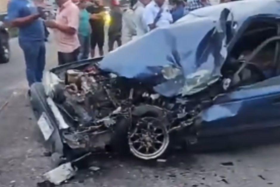El accidente ha causado complicaciones en la circulación vehicular del sector. (Foto vía: captura de video)