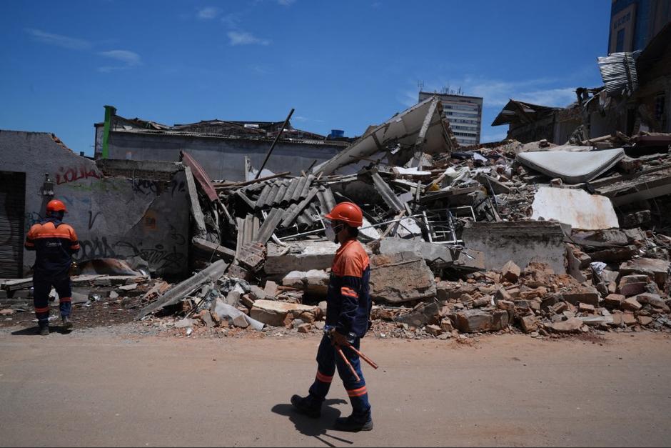 El alcalde caleño fue agredido durante sus recorridos en zonas afectadas por el terremoto que sacudió a Colombia el pasado lunes. (Foto: AFP)