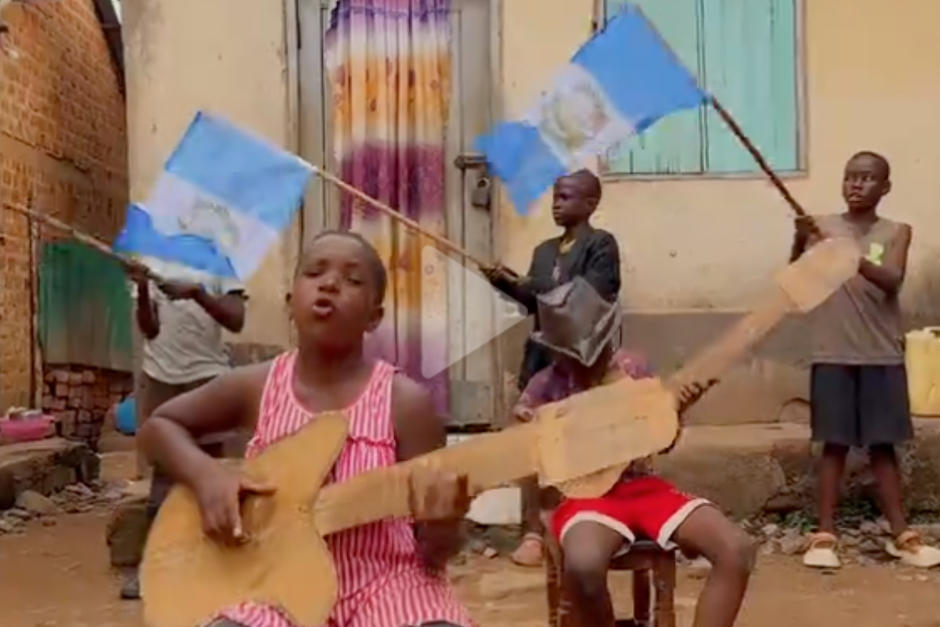 Nansana Dance Kids de Uganda una temas de Guatemala para sus bailes. (Foto: Tik Tok)