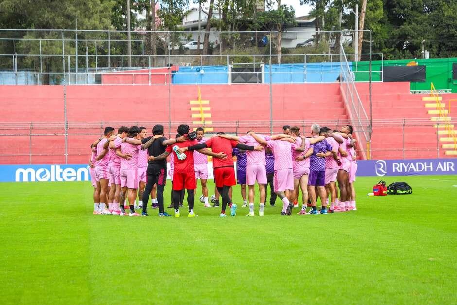 El cuadro chicharronero se mantiene unido y enfocado en sumar ante el rival panameño. (Foto: Deportivo Mixco) 