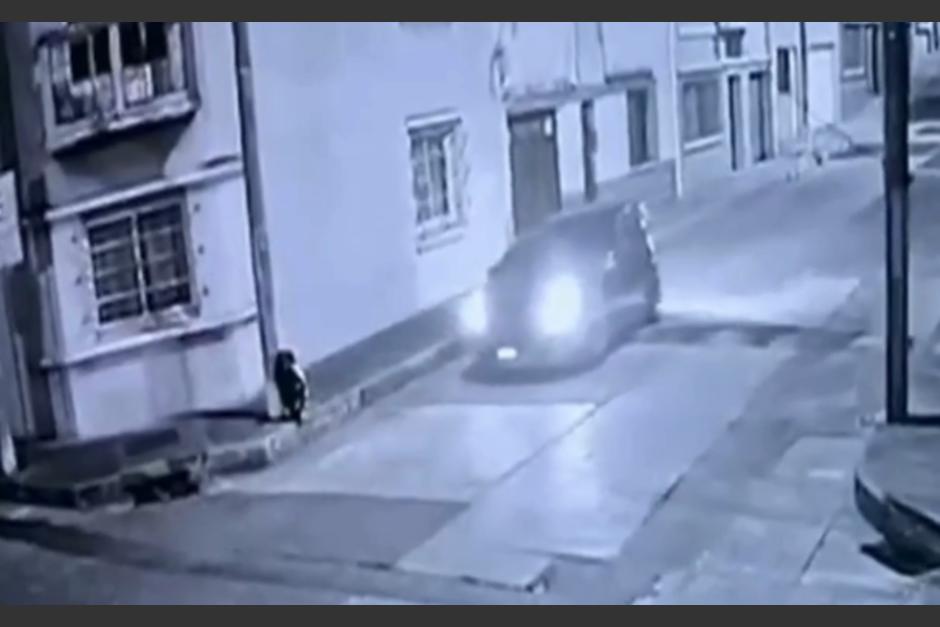 El cuerpo de la víctima estaba atado y con señales de violencia. (Foto: captura de video)