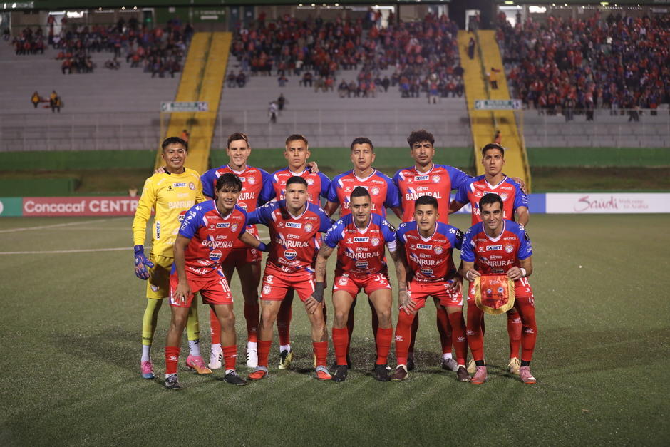 Los chivos llegan con vida tras su victoria 2-0 frente al Diriangén la semana pasada. (Foto: Juan Mijangos) 