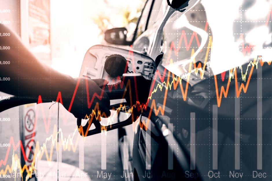 La Comisión de Finanzas del Congreso recomendó aprobar la iniciativa 6726 para crear el Fondo de Compensación y Estabilización de Precios de Combustibles. (Foto ilustrativa: Shutterstock)