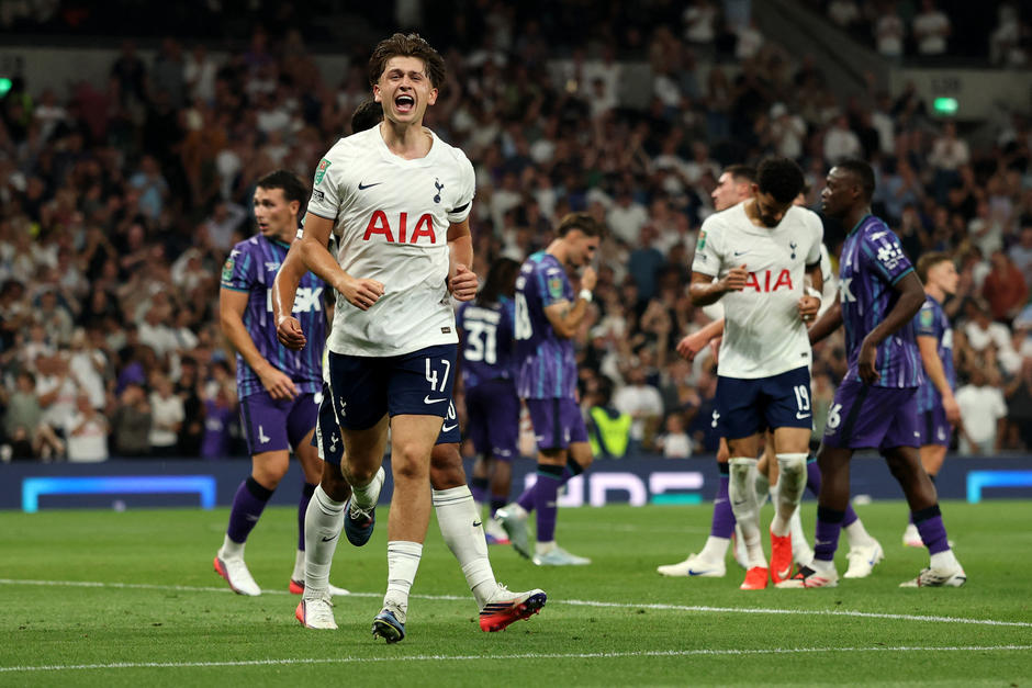 Los Spurs recetaron una goleada al Charlton de la segunda división inglesa. (Foto: AFP)