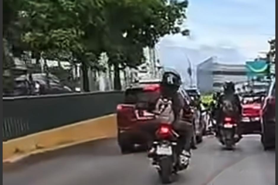 Según testigo, la conductora iba en estado de ebriedad. (Foto: captura de video)
