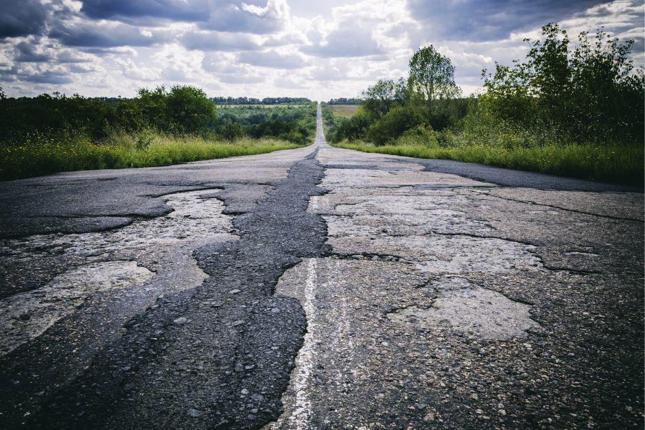 La normativa busca agilizar la contratación y ejecución de obras viales consideradas prioritarias.(Foto ilustrativa: Shutterstock)