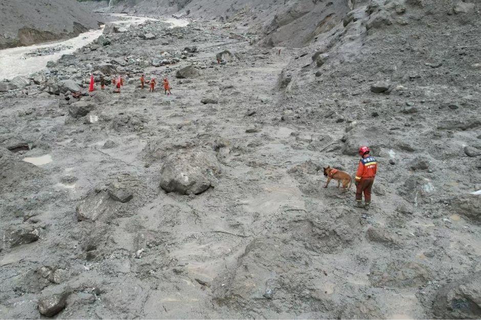 Cientos de personas murieron tras las inundaciones devastadoras. (Foto vía: AFP)