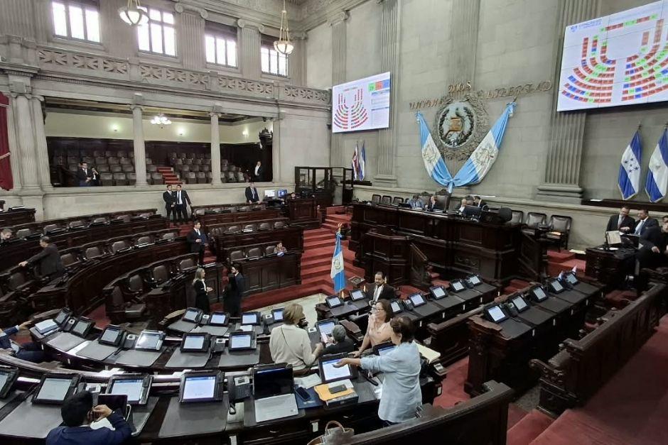 La falta de 107 votos en el pleno frena la aprobación final de varias leyes en el Congreso. (Foto: Wilder López/Soy502)