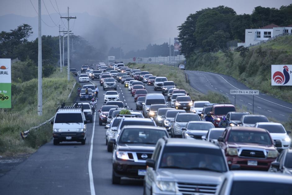 Así luce un domingo a las 18 horas en el km 44, Palín. (Foto: Edgar Pocón/Colaboración)