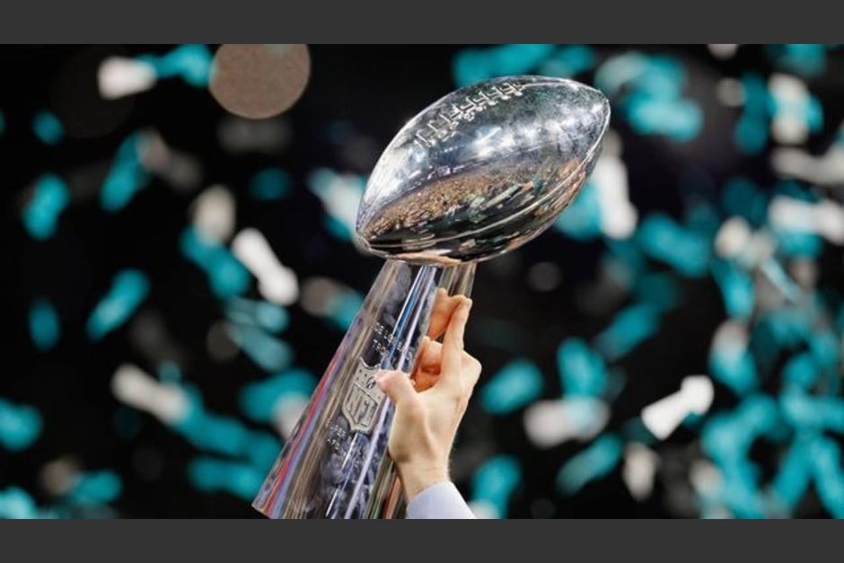 El trofeo Vince Lombardi es el que se le entrega al ganador del Super Bowl. (Foto: Redes)