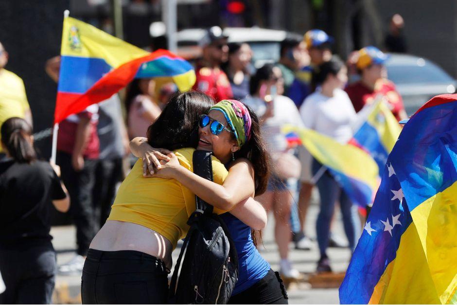 Miles de venezolanos se han reunido en diferentes partes del mundo para celebrar la captura de Nicolás Maduro. (Foto: EFE)