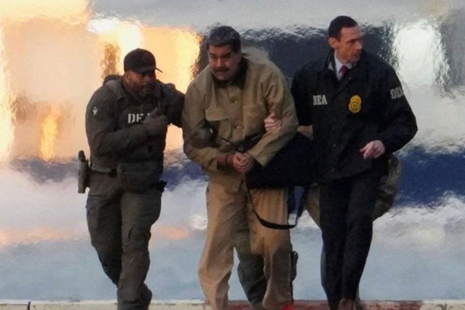 La DEA trasladó en helicóptero a Nicolás Maduro y a Cilia Flores para ser presentados ante los tribunales correspondientes. (Foto: Redes Sociales)
