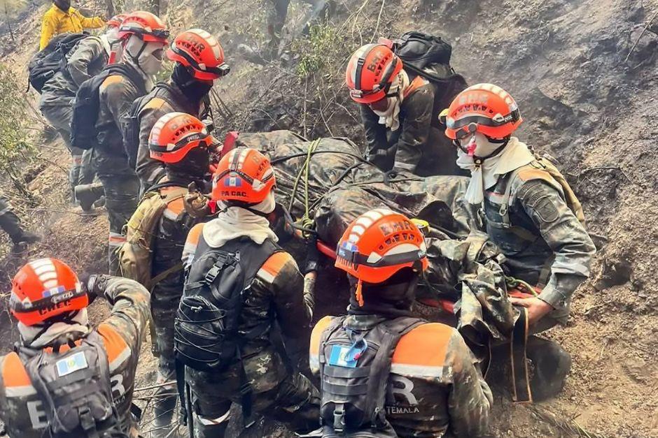 El joven rescatista falleció mientras estaba en servicio. (Foto: redes sociales)