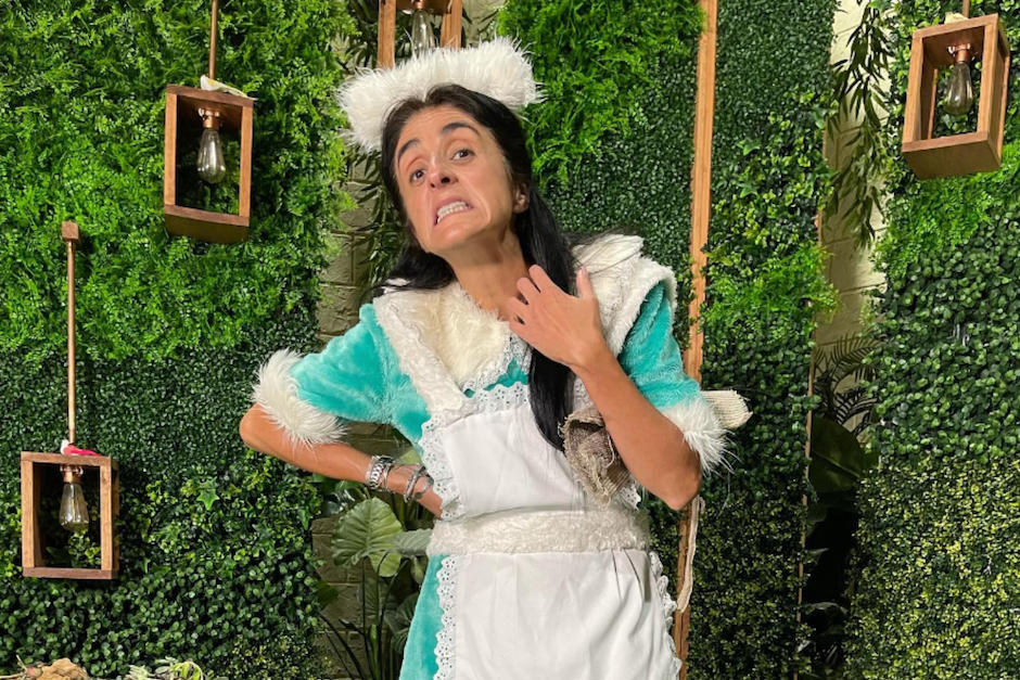 Excelsa P.Luche saludó a los guatemaltecos en plena calle de México. (Foto: Instagram)