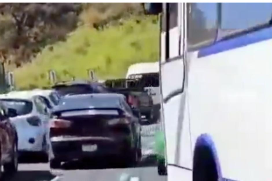 El incidente fue capturada en video. (Foto: Captura de video/Redes Sociales)
