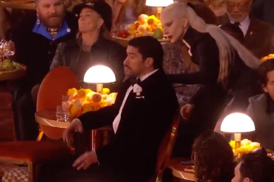 El momento causó risa entre los fans. (Foto: Grammy)