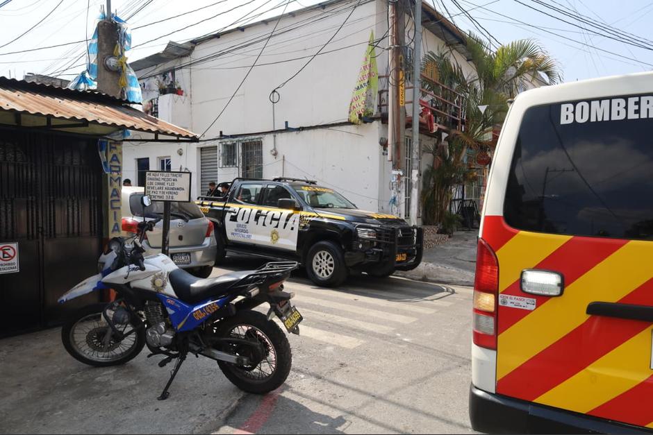 Agentes policiales respondieron a un ataque en contra y dehan un presunto terrorista fallecido y tres más heridos. (Foto: Bomberos Voluntarios)